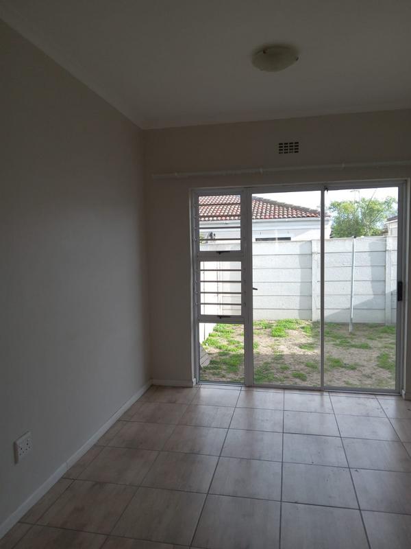 2 Bedroom Property for Sale in Highbury Western Cape